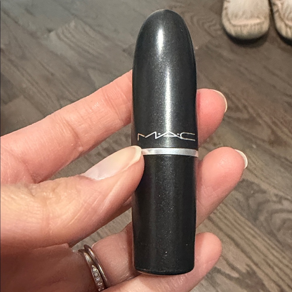 MAC matte velvet teddy lipstick